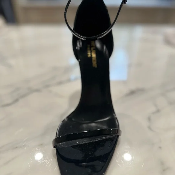Yves Saint Laurent Patent Leather Opyum Sandale - Picture 3 of 5